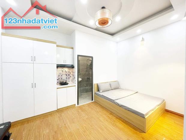 Bán nhà Nguyễn Khánh Toàn 60m2 , MT4m , 6 tầng ( 10 phòng khép kín ) chỉ 10 tỷ . - 1