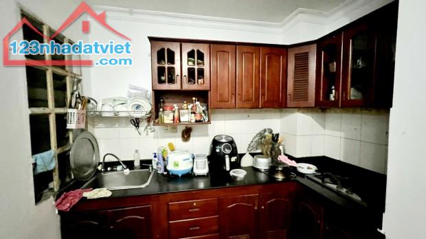 Chính Chủ Cần Bán Gấp Nhà Mặt Tiền Đường Lê Thị Riêng, Quận 1, 42m2, 4 Tầng, 4PN - 2
