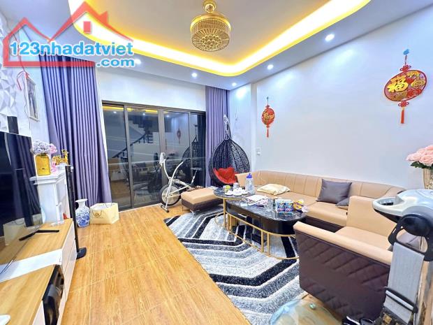 Bán nhà Hạ Đình, Thanh Xuân, sát hồ Hạ Đình, phân lô, ô tô tránh 45m2, 5 tầng chỉ 8.5 tỷ. - 2