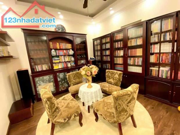 BÁN NHÀ DƯỚI 7 TỶ,  PHỐ HÀO NAM (GiẢNG VÕ)  ĐỐNG ĐA KINH DOANH ,GẦN PHỐ,  5 TẦNG,  GIÁ CHỈ - 3