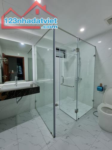 Siêu phẩm Phường Nghĩa Đô – Cầu Giấy ô tô vào nhà – 2 mặt tiền , 80m2 , MT8m , 23,5 tỷ . - 3