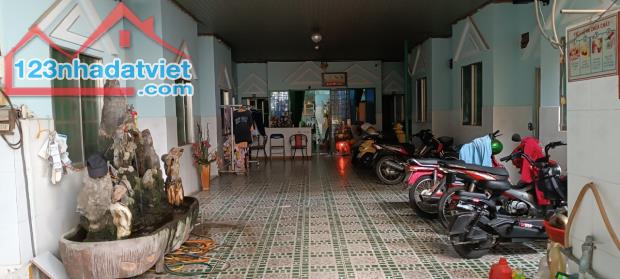 Bán toàn bộ nhà nghỉ 465m2 đang kinh doanh tại phường Bửu Hoà, tp Biên Hoà.