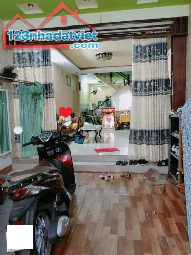 Xe hơi ngủ trong nhà Trần Quang Diệu, P14, Q3, 96m2, 4 tầng, giá rẻ. - 1