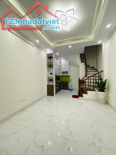 Bán nhà phố Đê La Thành Nhỏ (Xã Đàn), Đống Đa. 32 m2, nhỉnh 5 tỷ. - 3