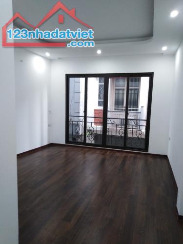 Phân lô VIP – ô tô – kinh doanh _ Ngọc Hà 50m2 , MT4m chỉ 9 tỷ . - 1