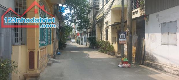 Bán đất đường Lý Sơn, Ngọc Thuỵ, Long Biên, DT: 68m², MT: 7m, giá 4.7 tỷ, Ô tô, chia lô. - 1