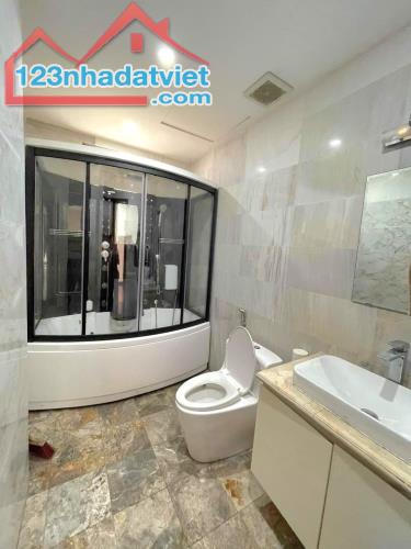 Bán BT KĐT Trung Hoà- Nhân Chính,Cầu Giấy. DT 140m x 5 tầng,MT 9m, Giá 45 tỷ - 5