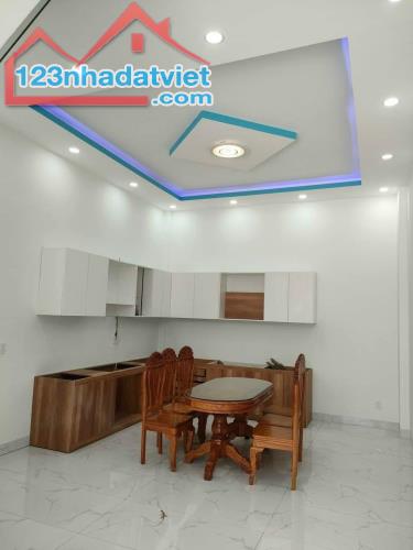 BAO RẺ NHẤT-84M- 4X21M- 2 TẦNG- 4PN- HẺM THÔNG TẢI KINH DOANH- GẦN TRƯỜNG CHINH- 6.69TỶ - 3