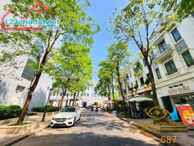 BÁN BIỆT THỰ SHOPHOUSE NGAY Vincom, phường Tân Mai; 225m2 ngang 10m giá còn 21 tỷ - 1