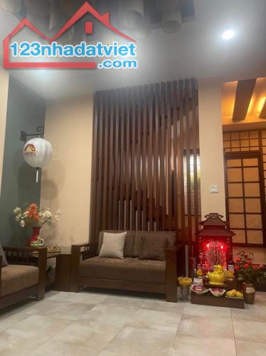 Bán BT 220 m2 4 tầng, MT 9 m khu đô thị Dịch Vọng Cầu Giấy, giá 57 tỷ Lh 0915229868 - 3