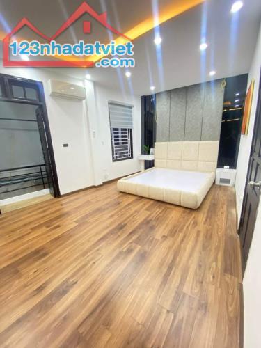 CẦN BÁN GẤP NHÀ TRONG NGÕ XUÂN THỦY, DT 37M2 x 5T, MT 5,8M, GIÁ CHỈ 5,95 TỶ. - 2
