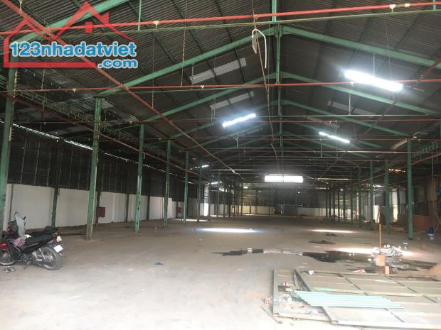 CHO THUÊ NHÀ XƯỞNG 3800M2 HUỲNH THỊ NA, ĐẶNG THÚC VỊNH, HÓC MÔN SẮP HẾT HĐ