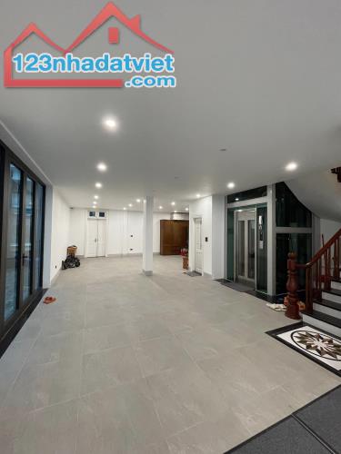 💥 Biệt thự D50 Khu Đô Thị Việt Hưng, Long Biên, 200m2 5T Thang Máy MT 5m, Chỉ 45.5 Tỷ 💥 - 2