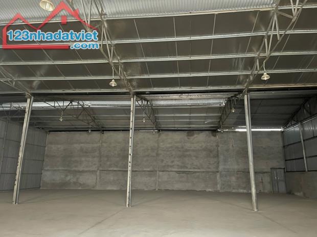 Cho thuê gấp kho xưởng 1000m2 khu vực Cầu Thanh Trì Gia Lâm Hà Nội