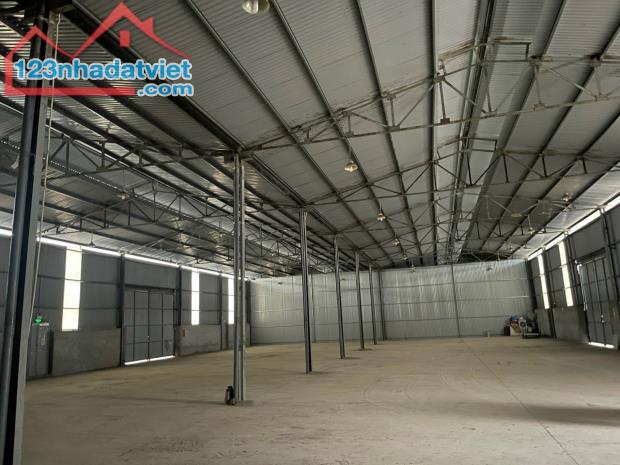 Cho thuê gấp kho xưởng 1000m2 khu vực Cầu Thanh Trì Gia Lâm Hà Nội - 1