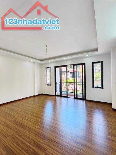 💥Mặt phố Trương Định, Hai Bà Trưng, 75m2 5T Thang máy, MT 5.5m, Siêu KD, Chỉ 15.2 Tỷ 💥 - 1