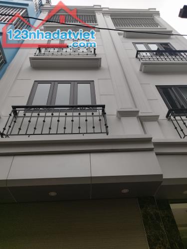 Bán nhà Phố Vạn Phúc –  Hà Đông (45m2,4PN,4 tỷ x), ô tô vào gần nhà, lh 0943-075-959