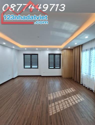 BÁN ĐẤT TẶNG NHÀ THANH NHÀN XÂY CCMN GẦN PHỐ , 81M2X MT 5.5M GIÁ CHỈ 8.5 TỶ - 4