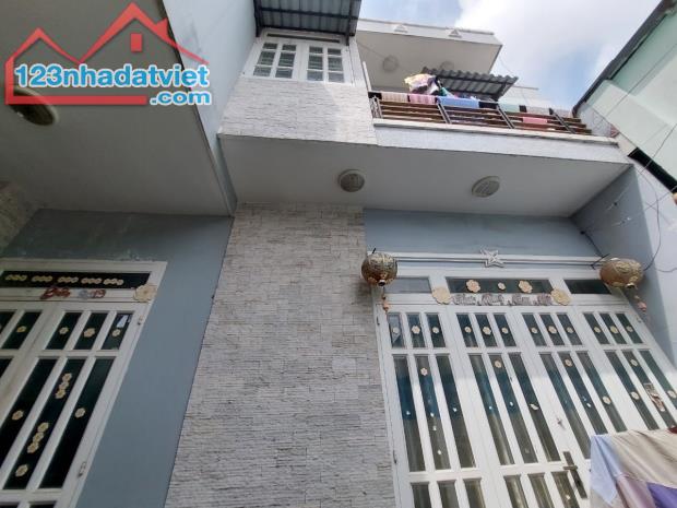 Bán nhà 300m2 Dương Đình Hội quận 9, hẻm 6m, khu trung tâm, CHỉ nhỉnh 9 tỷ