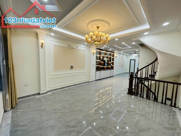 Giảm gần 1 tỷ. Cần bán gấp nhà phố Cầu Giấy 60m2, 7T, gara 2 ô tô, thang máy, kinh doanh đ - 1