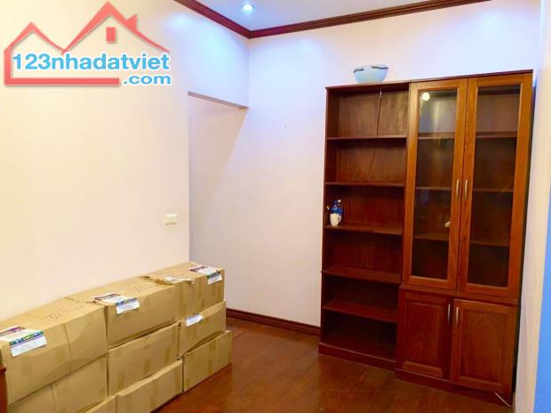 Nhà phân lô – Ô tô – Vỉa hè – Kinh doanh đỉnh – Nguyễn Văn Huyên – 100m2 – 5 tầng 33,5 tỷ - 1