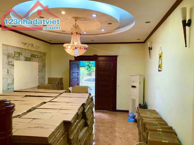 Nhà phân lô – Ô tô vào nhà – Trần Cung – 40m2 – 5 tầng – 6,8 tỷ.