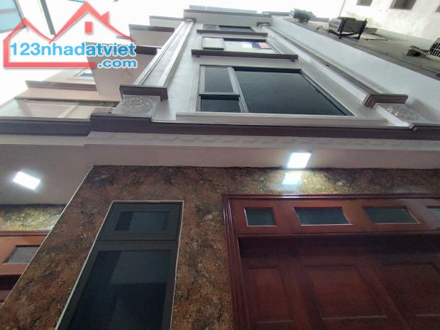 Nhà cần Bán gần Bưu Điện Hà Đông– Hà Nội (45m2,4 tỷ x), ô tô gần nhà-0943075959