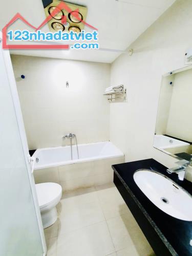 Bán nhà Hoàng Quốc Việt 150m 9t mt9m chỉ 47 tỷ Cầu Giấy - 1