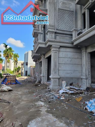 Bán nhà 3 tầng ở thôn Quỳnh Hoàng Nam Sơn An Dương,60 m2, 2 tỷ - 4