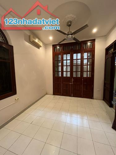 Bán nhà Nghĩa Đô – Cầu Giấy – 235m2 – MT10m – 5 tầng – ô tô – kinh doanh –Dòng tiền –20 tỷ