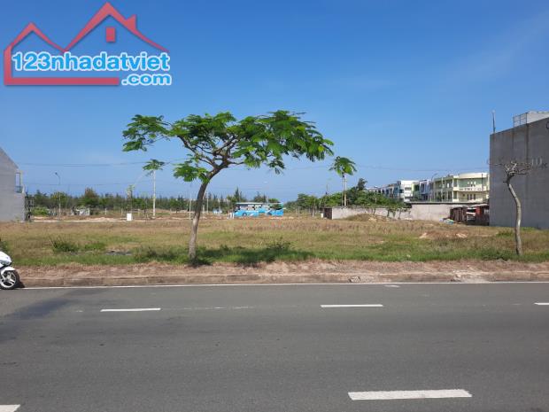 Bán đất mặt tiền Hùng Vương, trung tâm TP Tuy Hòa, 154m² - 1