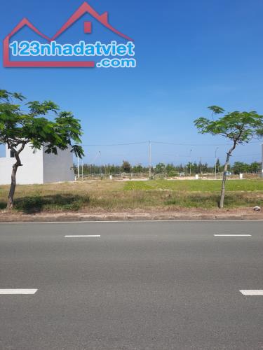 Bán đất mặt tiền Hùng Vương, trung tâm TP Tuy Hòa, 154m² - 2