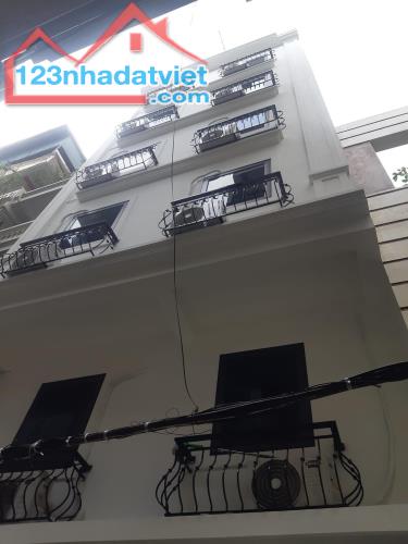 Bán chung cư mi ni Tạ Quang Bửu thang 33 phòng khép kín DT 96 m2 giá 23 tỷ