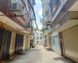Bán nhà 5 tầng phố Nguyên Hồng Dt 45m2 Mt 4,5m Giá 6,5 tỷ Lh 0842851516