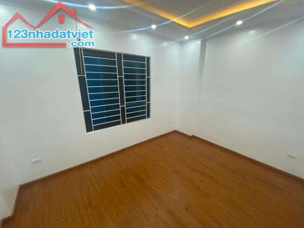 Chính Chủ Bán Nhà Mặt Ngõ Phố  Xuân Đỉnh, Dt 35m2, Ô Tô cách nhà 15m, , Giá 4.6 Tỷ - 5