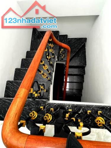 Bán nhà mặt phố Quán Thánh, Lô góc, 52m2, mặt tiền 3,5m, xây 6 tầng thang máy, Giá 25,5 tỷ - 3