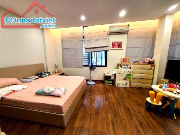 Bán nhà Mặt phố LƯƠNG YÊN, 66m2 mặt tiền 6m 5 tầng, Lô góc view CC Sun Ancora, Giá 18,2 tỷ - 3