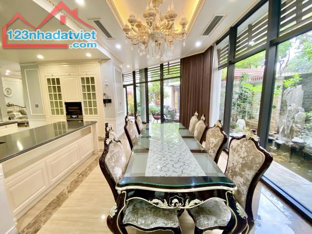 Bán Biệt thự sân vườn, Vị trí siêu VIP, Khu đô thị mới Dịch Vọng, Cầu Giấy, 286m, 76 tỷ - 1