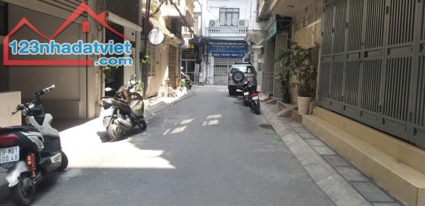 BÁN GẤP PHÂN LÔ NGÕ 18 VŨ THẠNH HÀO NAM DT56m2- MẶT TIỀN RỘNG, KINH DOANH