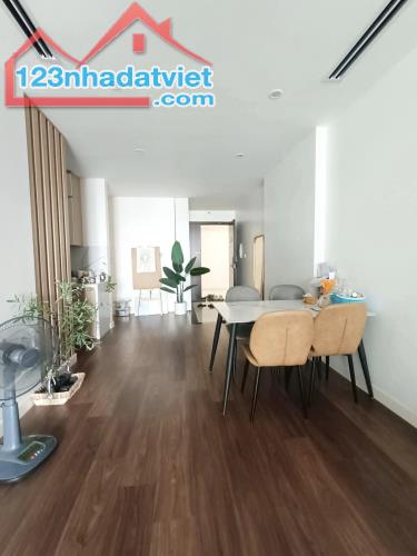 Thật 100% Bán chung cư 3PN 100m2 Imperia Garden (203 Nguyễn Huy Tưởng) view bể bơi 4.x ty