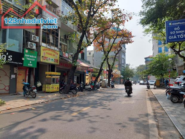 Bán Nhà Mặt Phố Yên Phụ - Mặt Tiền 5m8 - 150m2 - 43 tỷ.
