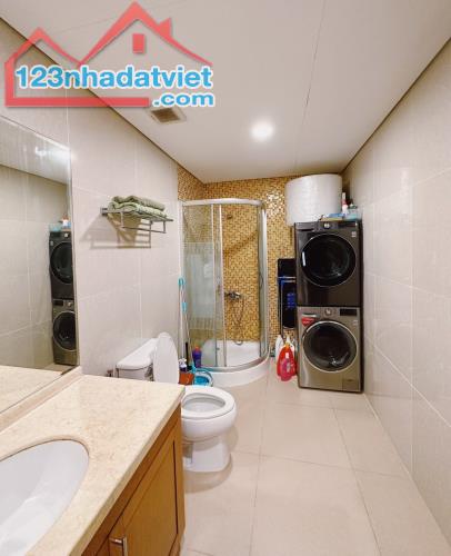 Bán nhà phố Nguyễn Lương Bằng thông Tây Sơn Đống đa ngõ nông, rộng dt 62m2,  giá 8.85 tỷ - 3