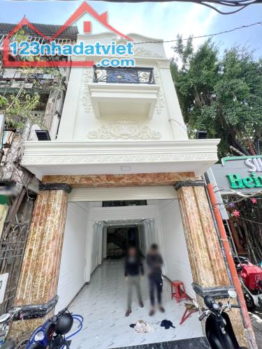 Bán nhà mới 2 lầu mặt tiền đường Phạm Thế Hiển Phường 3 Quận 8