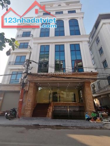 Bán tòa nhà Văn Phòng 8 tầng mặt phố Lê Thanh Nghị Dt 117m2 Mt 6m.Giá 59 tỷ