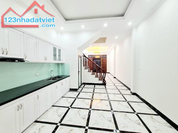 HOT HOT : Bán nhà Minh Khai , 70m2 , chỉ 4,5 tỷ , mặt tiền 4,8m , thông số ĐẸP như hoa hậu