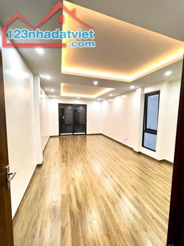 Siêu phẩm 4 tầng, 50m2, sát phố, ô tô nhỏ lùi cửa, 10m ra mặt phố, đầy đủ tiện ích - 3