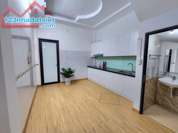 Bán Nhà Hoàng Mai, Trương Định, 52m 6 phòng, 4 Tỷ - 3