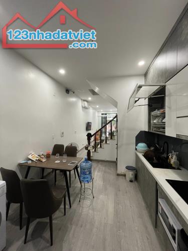 BÁN NHÀ 4T x 43m - Ô TÔ ĐỖ, NGÕ THÔNG, HÀNG XÓM BIỆT THỰ - TẶNG FULL NỘI THẤT - 5