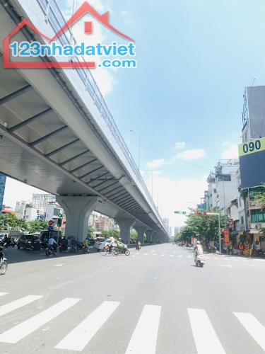 Thật 100%, Bán Đất Tặng Nhà 2 Tầng MP Minh Khai 102M2, MT 4.8M, Sổ Vuông, KD Đỉnh 23 Tỷ