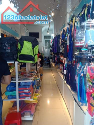 Nhà MT KD hạ chào 9 tỷ. cực Vip Lê Thị Riêng, Bến Thành, Q1, 43m2, 4 tầng. Ninh mặt tiền. - 2